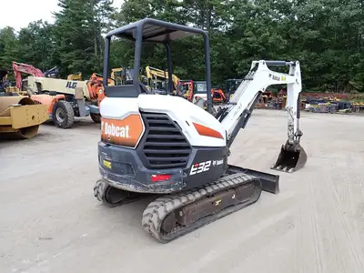 Used 2017 BOBCAT E32I Crawler Excavators - Mini Massachusetts US | Brookside Equipment Sales #1444136