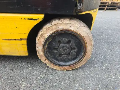USED 1998 HYSTER E50XM-33