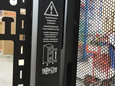 NEW TRIPP-LITE SR25UB