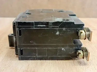 Used SQUARE D QOB215 Switchgears British Columbia CA | Lenmark #1438620