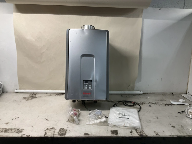 Used RINNAI RL94I Water Heaters Michigan US | Miedema Asset Management Group #1406745