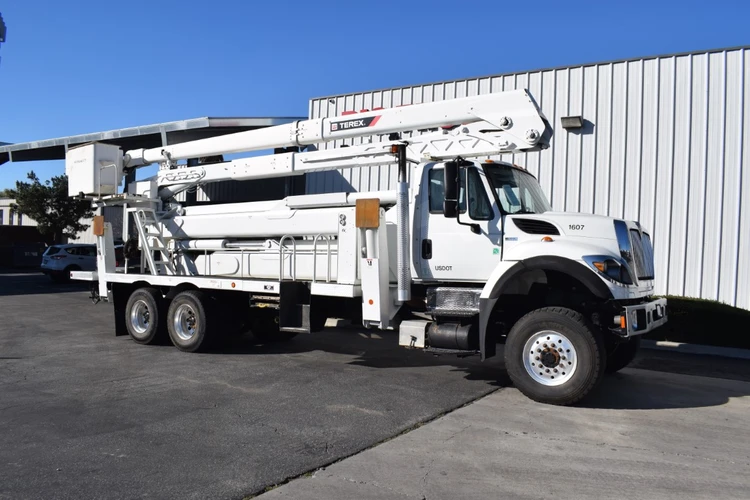 Used 2014 INTERNATIONAL 7500 Bucket (boom) trucks California US | Big Truck & Equipment #1412232