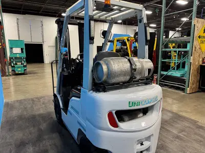 Used 2017 UNICARRIERS PFS40 Internal Combustion Forklifts: Pneumatic Tire Minnesota US | Birnstengel Equipment #1554094