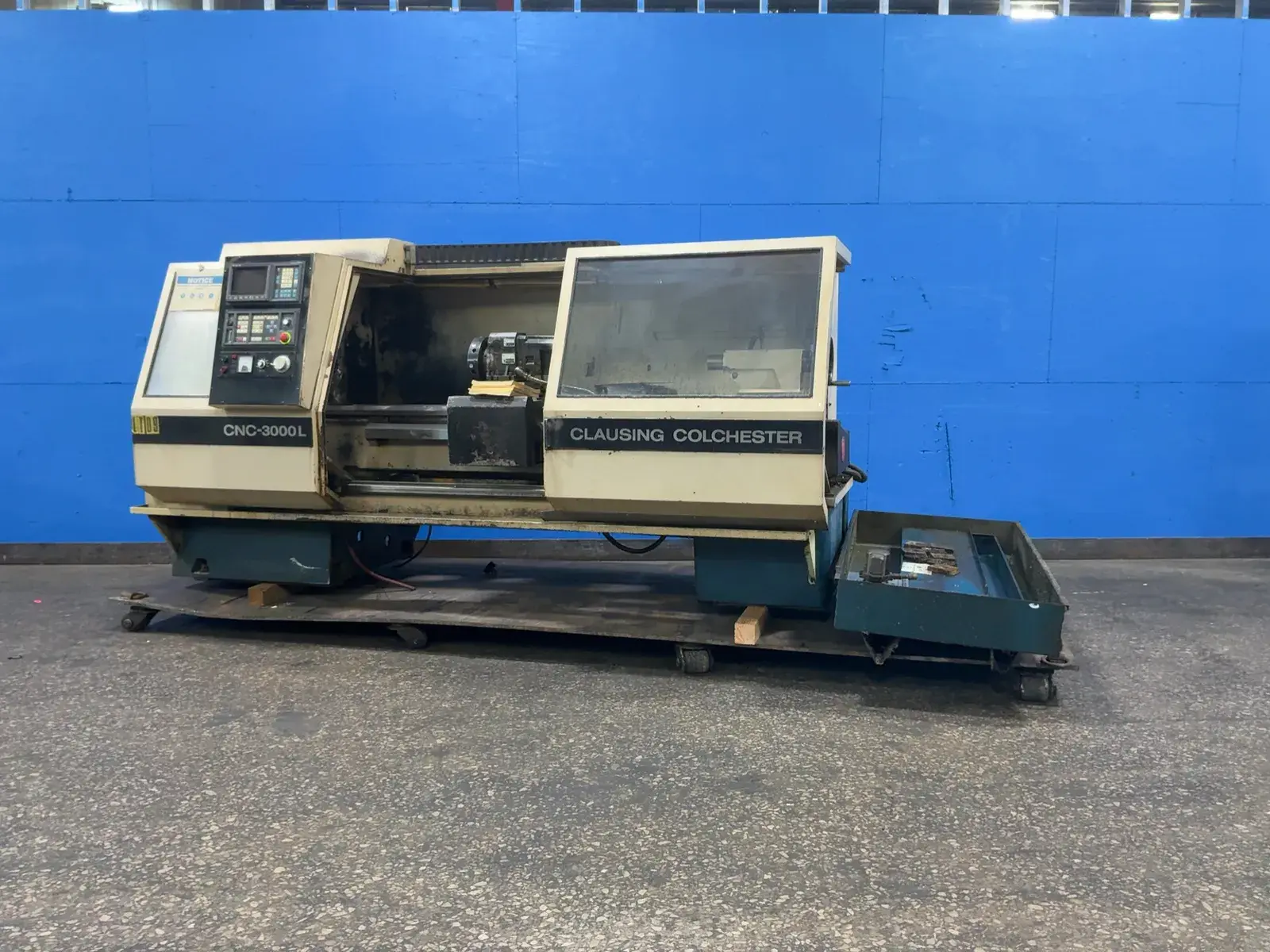 USED CLAUSING CNC3000L