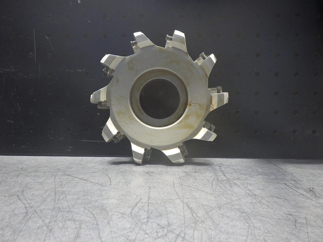 Iscar 6" Indexable Facemill 2" Arbor F45NM D6.0-10-2.00-R08 (LOC2959B)