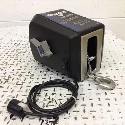 USED STRONGARM WINCH RATING 1200 LBS