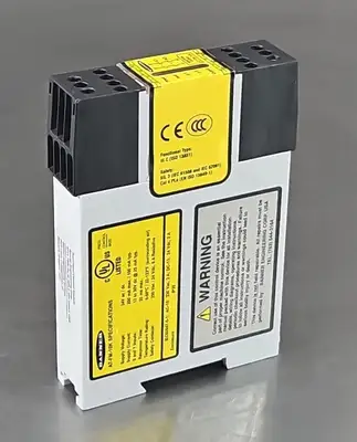 Banner AT-FM-10K Safety Relay. Loc3E-47