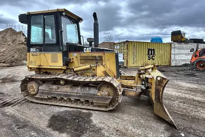 Used 2001 CATERPILLAR D5C Bulldozers Pennsylvania US | Proxy Equipment #1377711