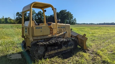 USED 1985 DEERE 450E
