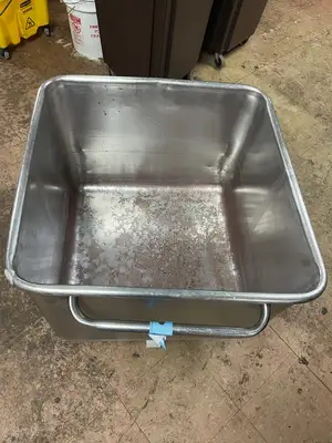 Used Falcon Restaurant Supply, Inc. Used Stainless Steel 400lb Dump Buggy Cart - SS353 Restaurant Equipment (Miscellaneous) Illinois US | Falcon Restaurant Supply #1374608