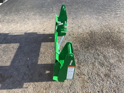 WORKSAVER John Deere 600/700 to Skid steer Adapter Adapter Brackets | County Equipment Company LLC (2)
