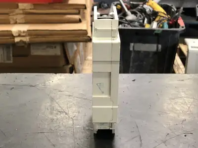 NEW CUTLER-HAMMER GI1060