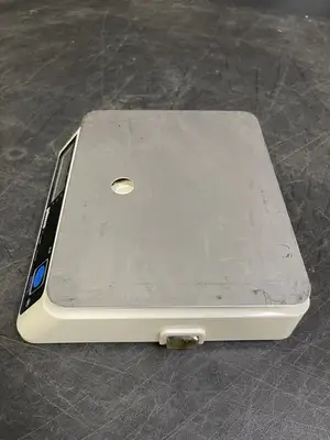 Used Rubbermaid Used Rubbermaid® Pelouze® FS2P Digital Portion Control Scale-2lb Food Scales Illinois US | Falcon Restaurant Supply #1376353