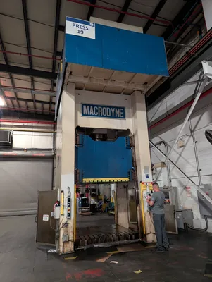 MACRODYNE MPZ-500-1 Hydraulic Presses | International Machinery (3)