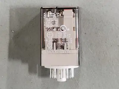 NEW ALLEN BRADLEY 700-HN101