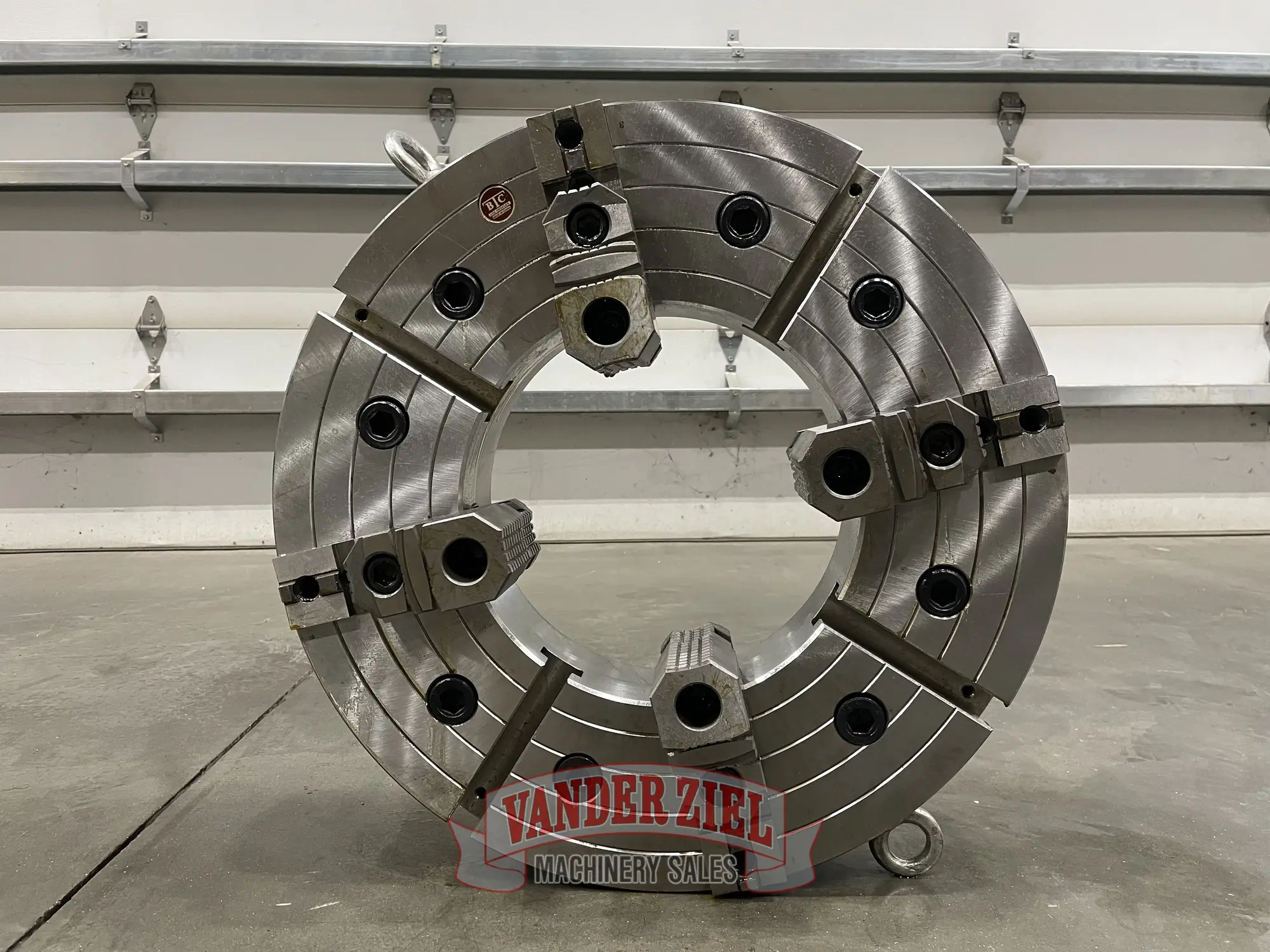 BTC 25" Four Jaw Manual Chuck, 12.5" Bore - NEW