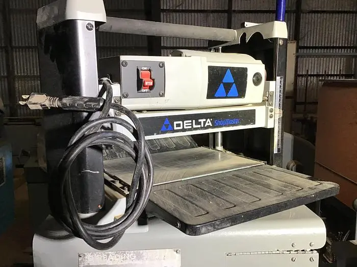 Used DELTA WOOD PLANER MDL TP305 Woodworking Planers Arizona US | PETERSON MACHINERY SALES #442181