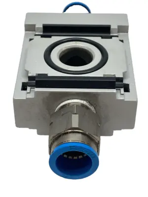 Used Festo Pneumatic Distributor Block, G1/2 4-Port 549337 Parts (Hydraulics and Pneumatics) Michigan US | Maverick Industrial Sales #1395126