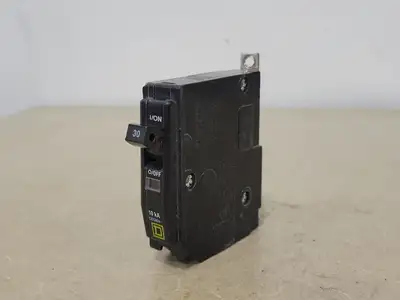USED SQUARE D QOB130