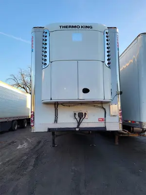 USED 2005 UTILITY 50 FOOT