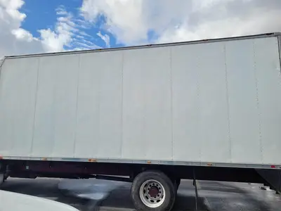 USED 2007 PETERBILT 335