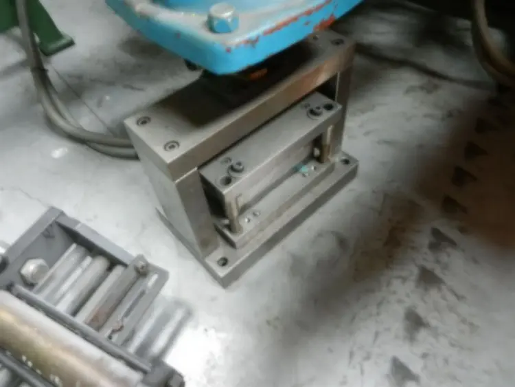 Used ZM PUNCH/SHEAR UNIT Coil Straighteners | Apt International N.V #373220
