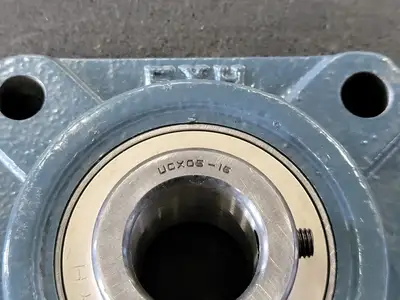NEW FYH UCFX05-100D1