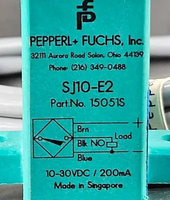 Pepperl + Fuchs SJ10-E2 Inductive Proximity Sensor. Loc5E-16