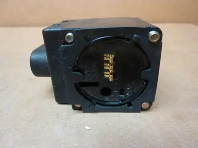 NEW CUTLER HAMMER E51DF1