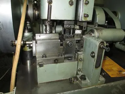 8508-100 OMBI Model FTR10 Boston Link Chain Making Machine
