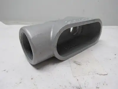 OZ GEDNEY LB 57 CONDUIT BODY 1-1/2" OZGLB57 LOT OF 2