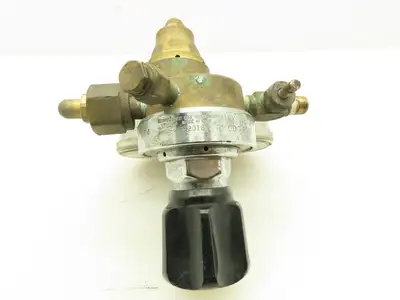 MG Industries LV33464 Dual Gauge Gas/Pressure Adj. Reg. Model 158 4000PSI 60PSI