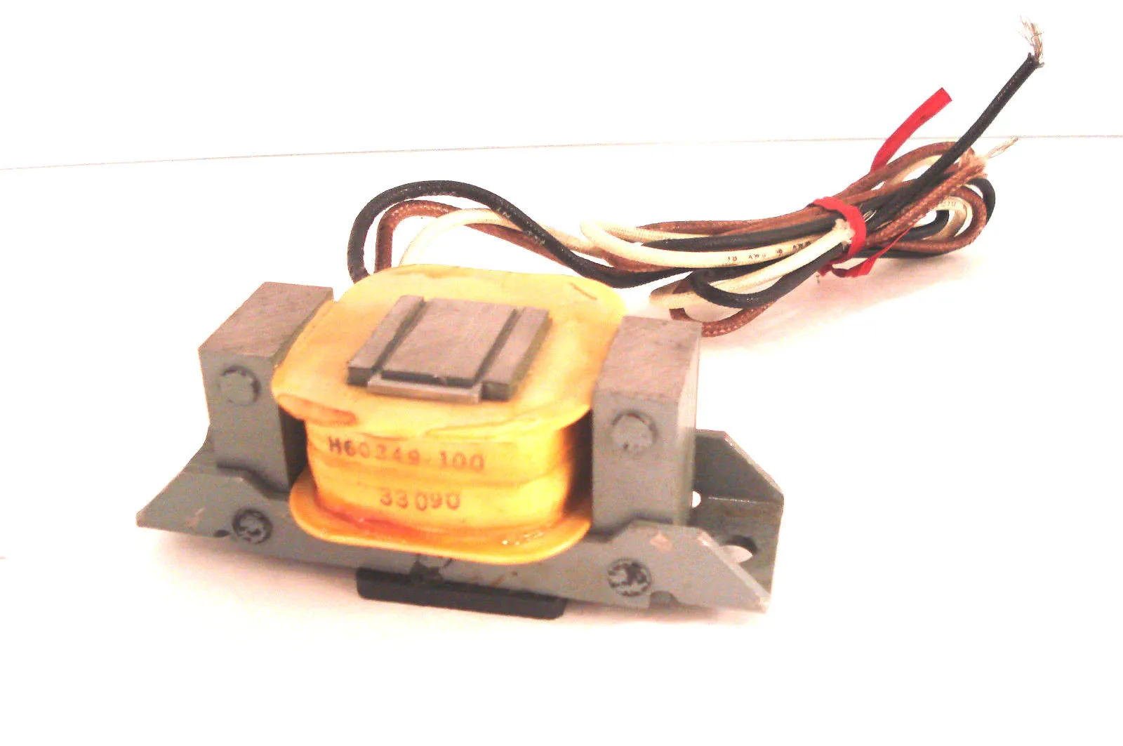 NEW COIL H60349-100 33090 WITH BRACKET