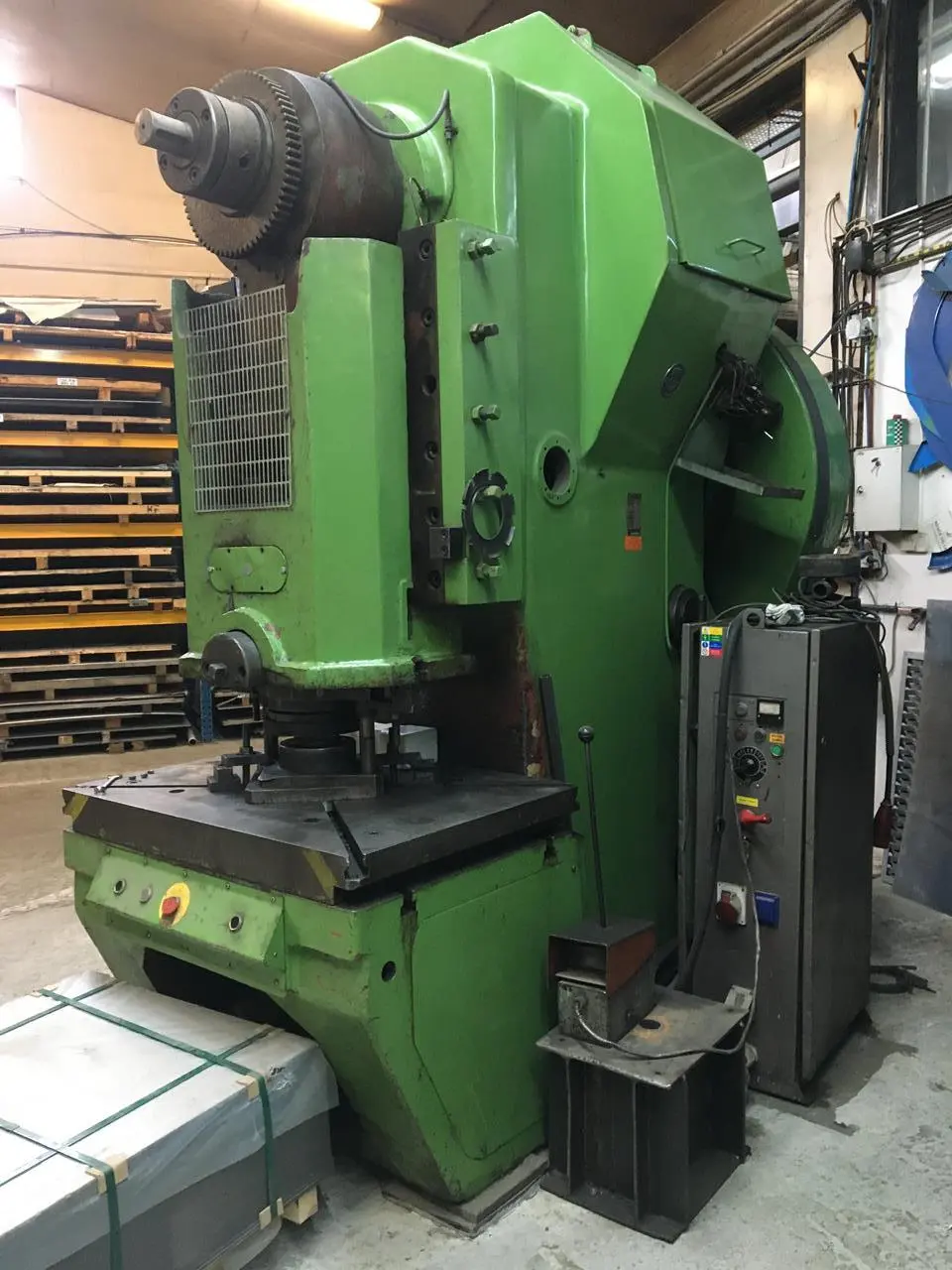 USED 1969 SMERAL LE 250