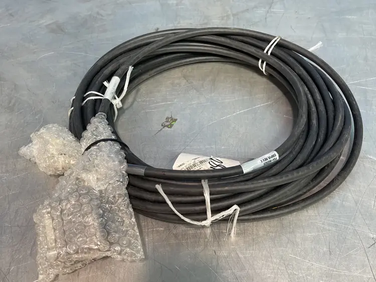 Used FANUC EE6246207008 Bus Bars & Plugs Ohio US | HGR 24 #1095051