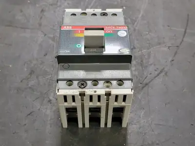 40 Amp, 3 Pole, 480-600Y/347 volts Circuit Breaker