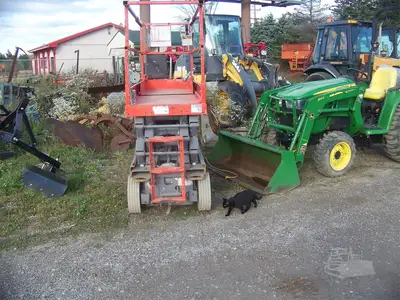 Used 2014 SKYJACK SJIII3226 Scissor Lifters Michigan US | NAS Sales #1557035