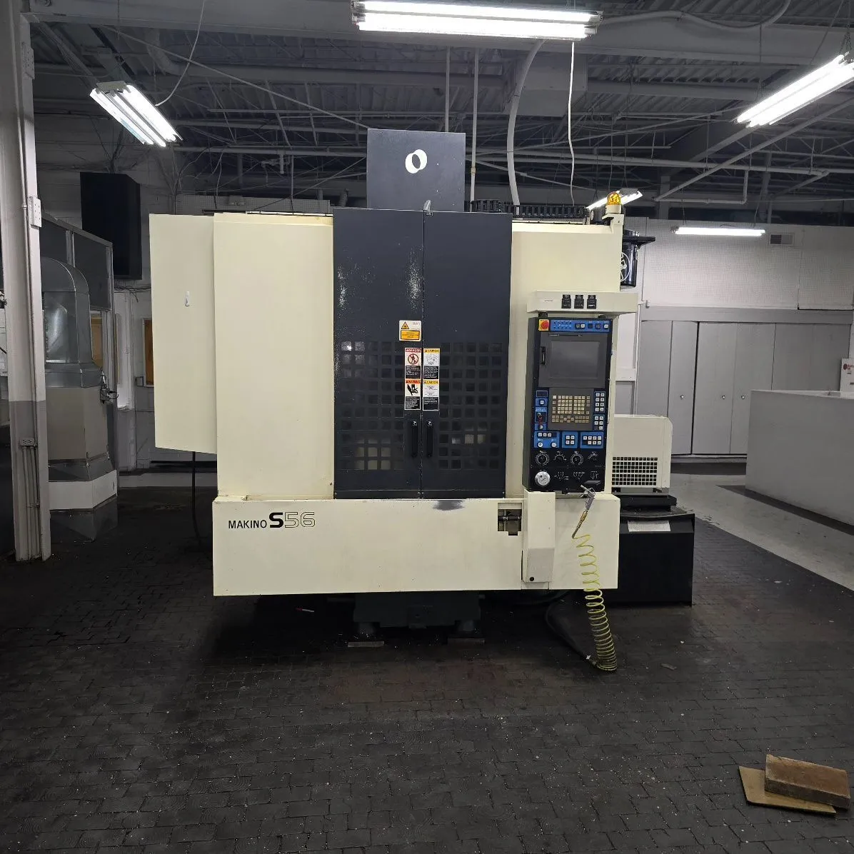USED 2010 MAKINO S56 HIGH SPEED MACHINING CENTR