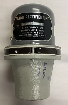 New | in-Stock HONEYWELL C7004B1051 HVAC Parts and Equipment | Surplus Asset Holdings #1199107
