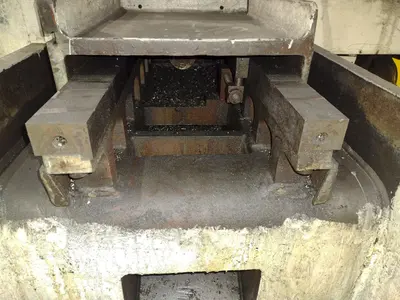 USED KEARNEY & TRECKER 1536A