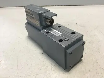 USED BOSCH 0 811 402 107