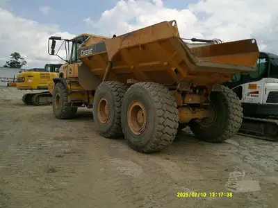 Used 2014 DEERE 250D II Articulated Dump Trucks New York US | Beck Equipment #1509308