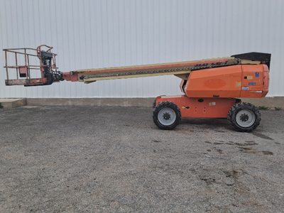 USED 2015 JLG 600S