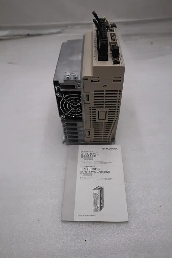 YASKAWA ELECTRIC SGDV-5R4D11A002000 SERVO DRIVE NEW IN BOX STOCK H134
