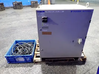 USED 2010 YASKAWA MOTOMAN MOTOMANMH6