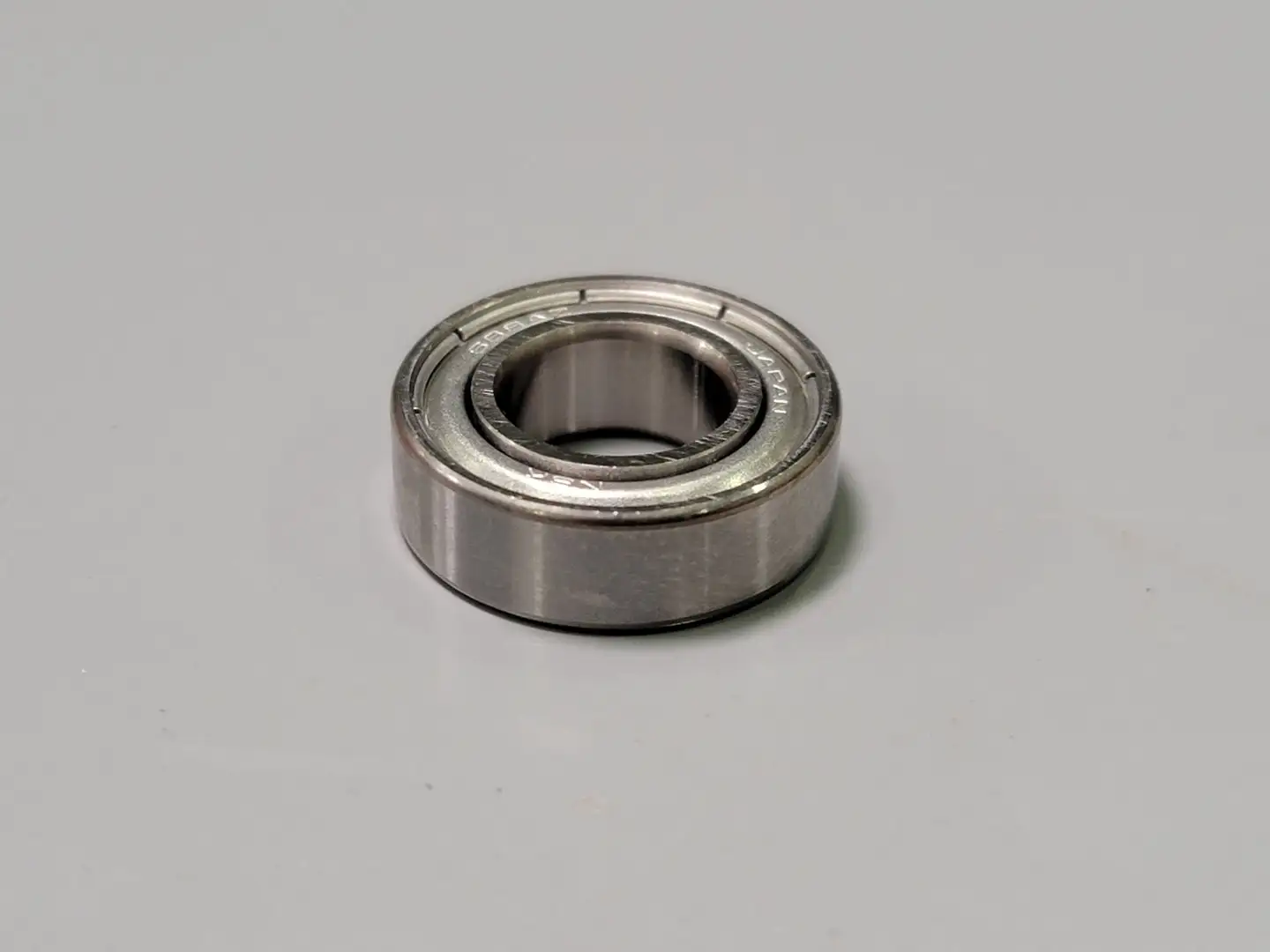 Single Row Deep Groove Ball Bearing No. 688AZ