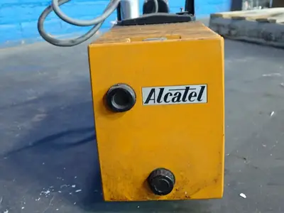 USED ALCATEL M2012A