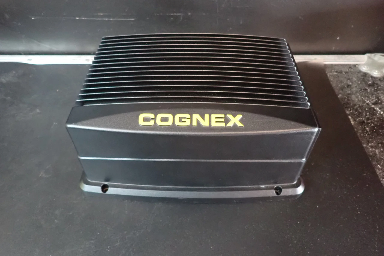 USED COGNEX 7000-0018-01J