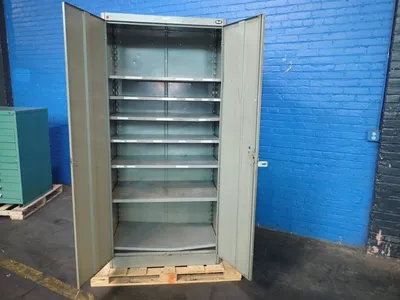 Used LYON _UNKNOWN_ Cabinets Ohio US | HGR 24 #1232728