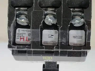 USED SQUARE D QOB320
